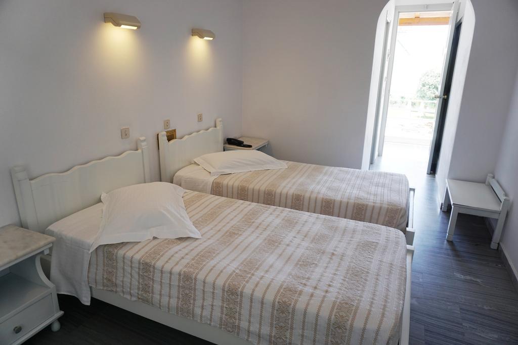 Hotel Paros Ngoại thất bức ảnh